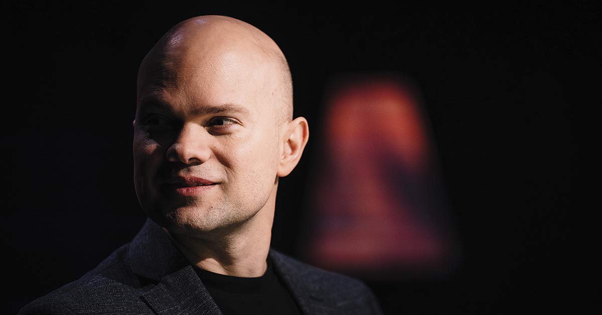 Artikkelin Elämää tyhmyyden aikajanalla otsikkokuva